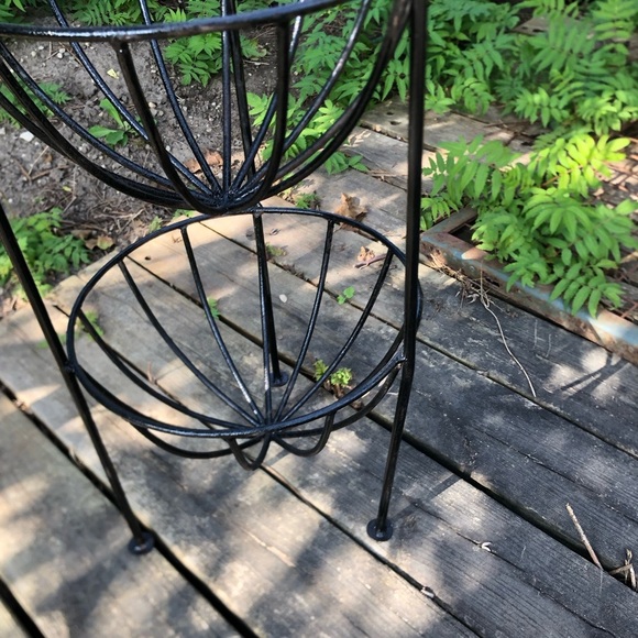 Vtg Cast Iron Three Tiered Basket Planter - Picture 6 of 6